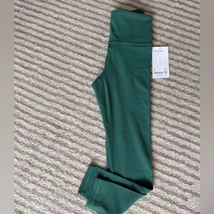 145 Athleta NWT Ultra High Rise Elation 7/8 Tight 25"
